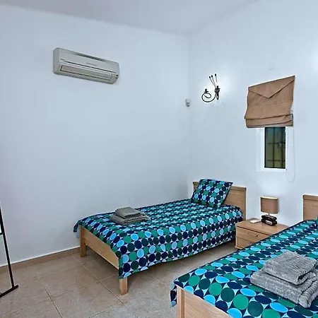 ヴィラ Sleeps 6 With Pool Air Con And Wifi *