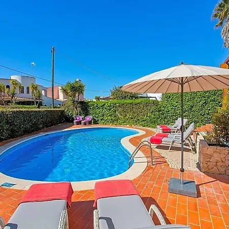 Sleeps 6 With Pool Air Con And Wifi Vilamoura